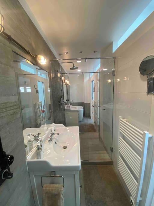 Rare ! Loft Atypique Centre-Ville Parking Jardin 兰斯 外观 照片